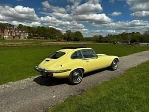 Usata Jaguar E-Type 276 CV (202 kW) 1972 Giallo Coupé