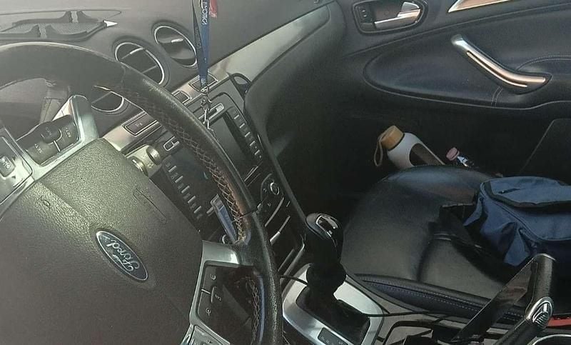 Usata Ford S-MAX Titanium 163 CV (119 kW) 2011 Monovolume