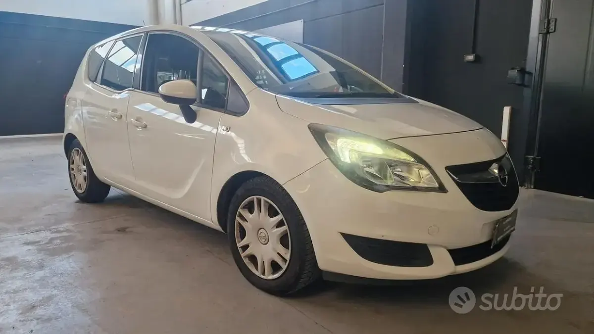 Usata Opel Meriva Cosmo 120 CV (88 kW) 2015 Monovolume