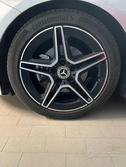 Usata Mercedes CLA180 2022 Grigio Coupé