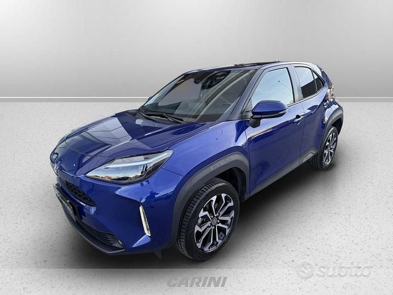 Dark blue met Usata 2021 Toyota Yaris Cross Trend SUV | 21.900 € (Buon prezzo) - Immagine 1/4