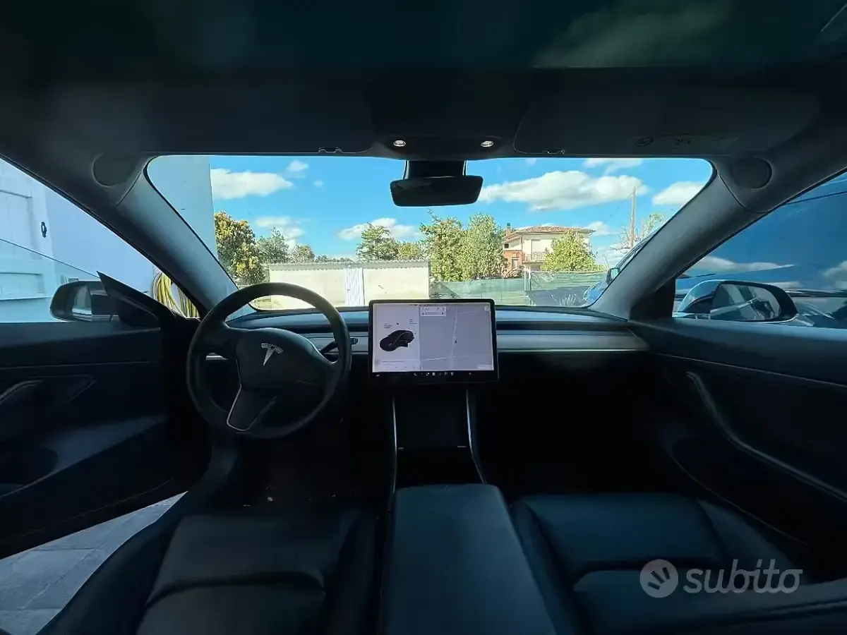 Usata Tesla Model 3 100 kW (136 CV) 2020 Nero Berlina