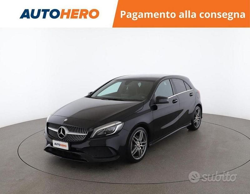 Nero Usata 2017 Mercedes A200 Premium Tre volumi | 18.099 € (Buon prezzo) - Immagine 1/2
