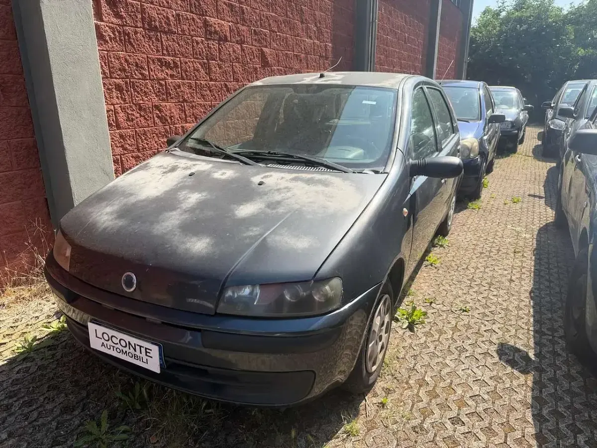 Usata Fiat Punto 60 CV (44 kW) 2002 Grigio Utilitaria