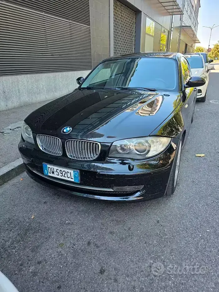 Usata BMW 120 177 CV (130 kW) 2009 Nero Utilitaria
