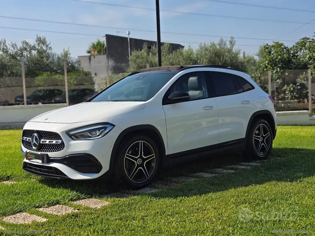 Usata Mercedes GLA200 Premium 150 CV (110 kW) 2023 Bianco SUV