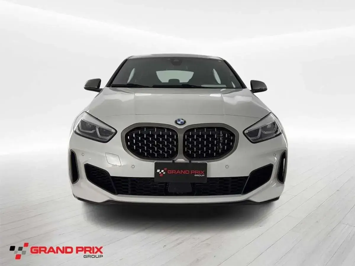 Usata BMW M135 Efficient Dynamics 306 CV (225 kW) 2022 Bianco Utilitaria