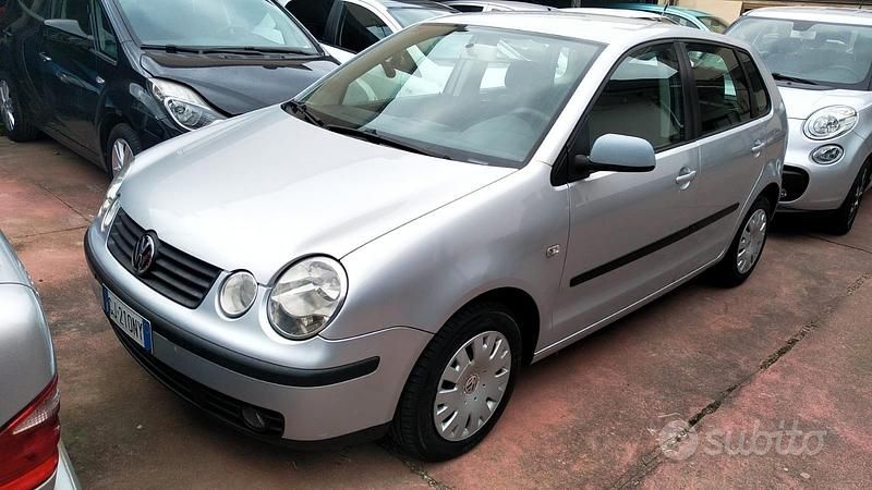 Usata VW Polo Trendline 75 CV (55 kW) 2003 Grigio Berlina