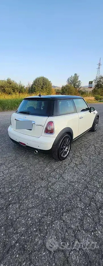 Usata Mini Cooper D Pepper 109 CV (80 kW) 2008 Utilitaria