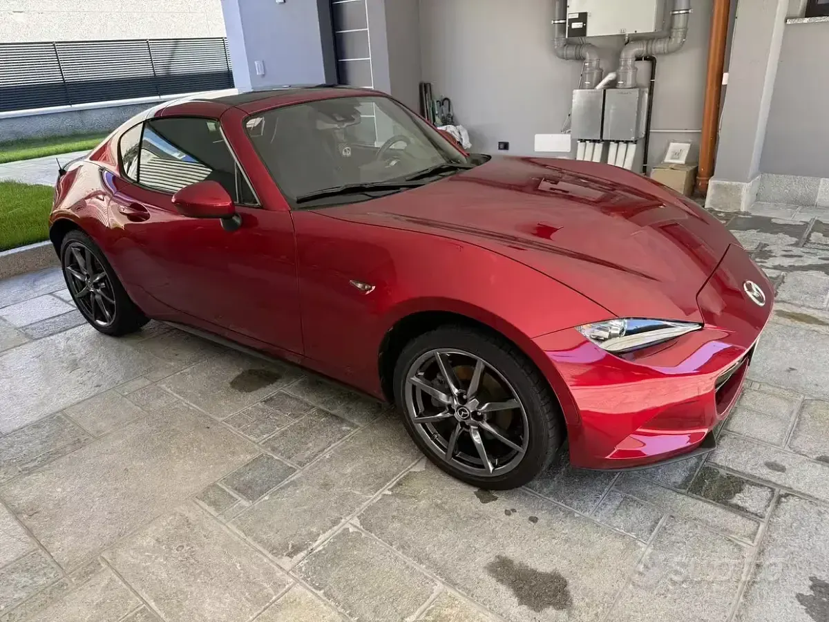 Usata Mazda MX5 Inclusive 184 CV (135 kW) 2018 Rosso Cabrio