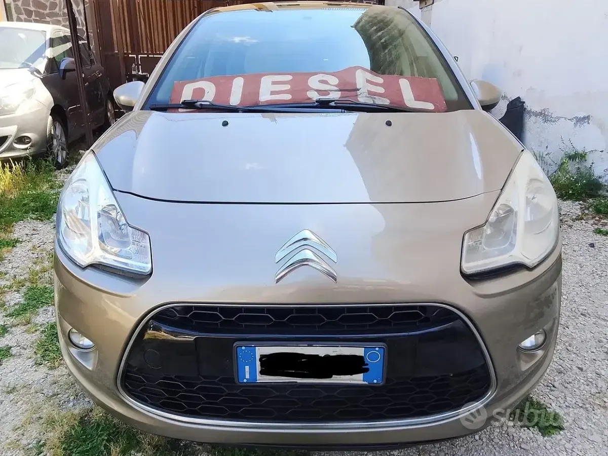 Usata Citroën C3 Exclusive 68 CV (50 kW) 2011 Beige Berlina