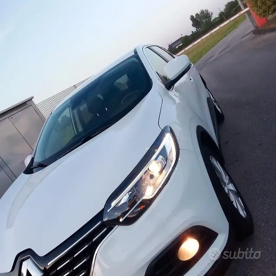 Second-hand Renault Kadjar 116 CP (85 kW) 2022 Alb SUV