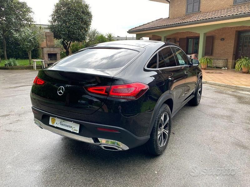 Usata Mercedes GLE300 272 CV (200 kW) 2023 Nero pastello Coupé