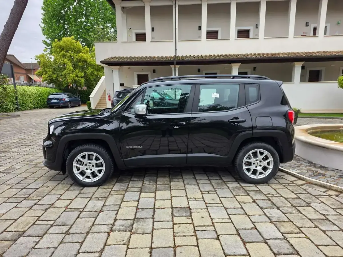 Occasion Jeep Renegade Limited 131 ch (96 kW) 2022 Noir SUV