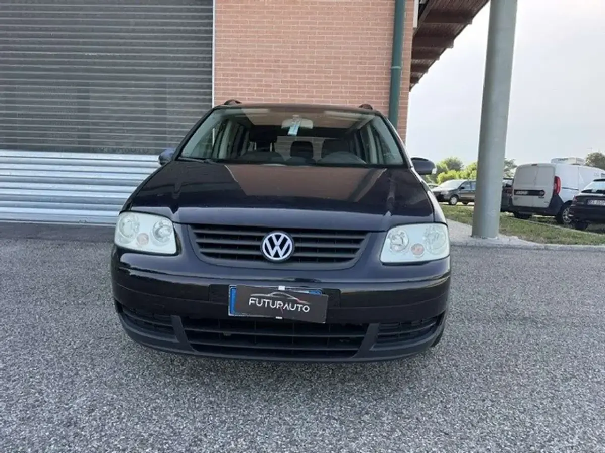 Usata VW Touran Trendline 105 CV (77 kW) 2006 Nero Monovolume