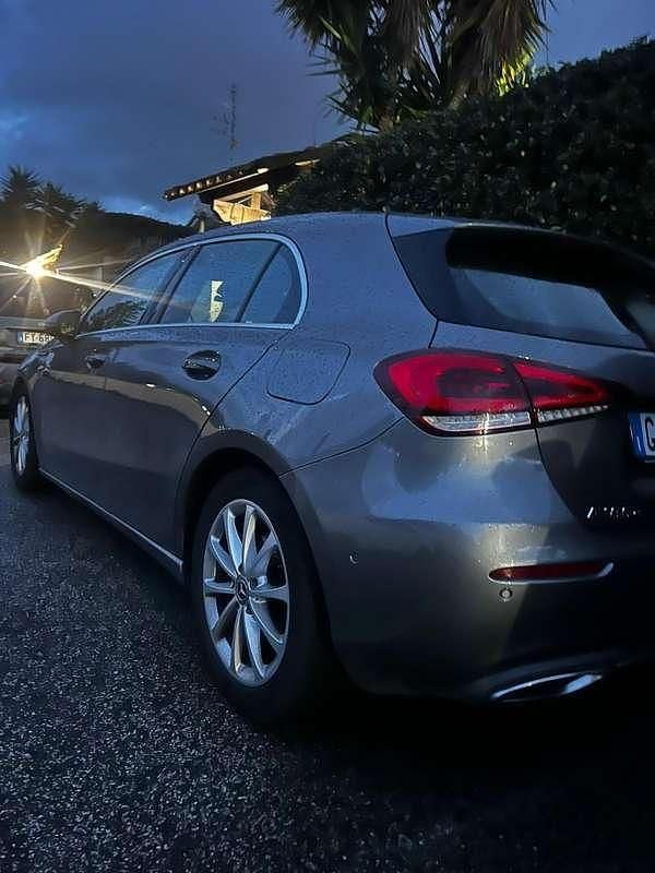 Usata Mercedes 180 Premium 116 CV (85 kW) 2019 Berlina