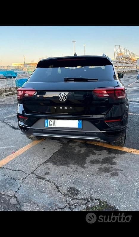 Usata VW T-Roc 116 CV (85 kW) 2020 Nero SUV