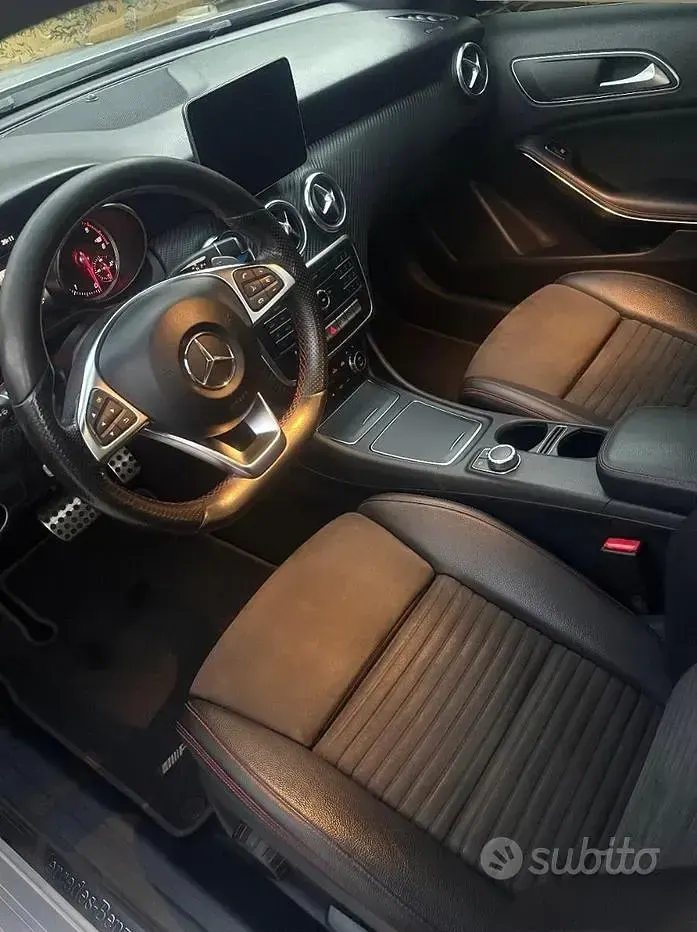 Usata Mercedes A220 177 CV (130 kW) 2018 Grigio