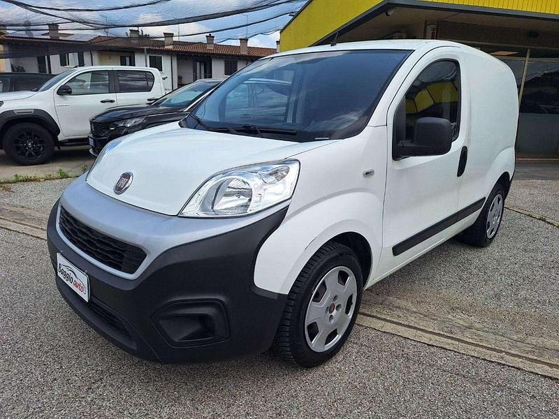 Bianco pastello Usata 2019 Fiat Fiorino Monovolume | 10.500 € (Molto cara) - Immagine 1/4