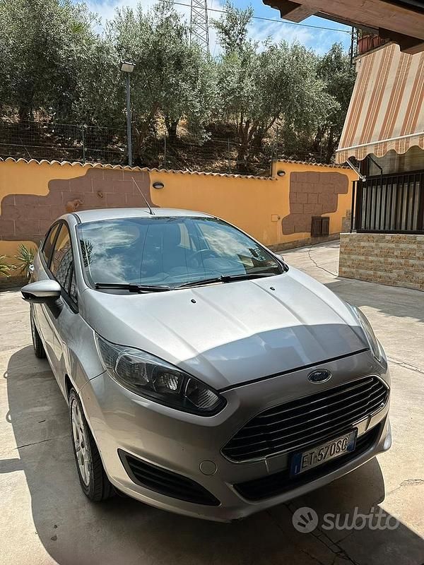 Usata Ford Fiesta 92 CV (67 kW) 2014 Berlina