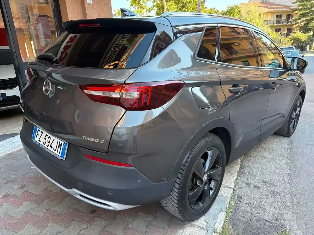 Usata Opel Grandland X Innovation 131 CV (96 kW) 2019 Grigio SUV