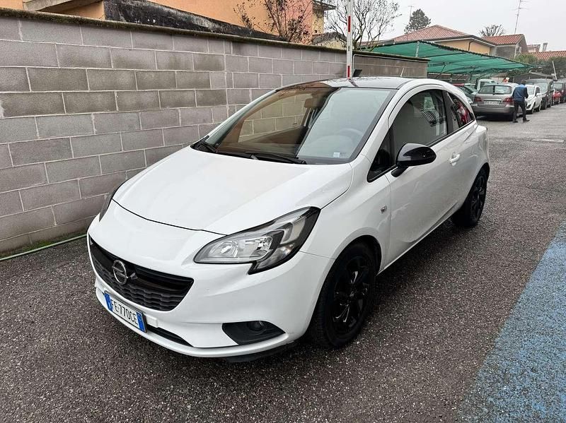 Usata Opel Corsa Innovation 75 CV (55 kW) 2016 Bianco Berlina