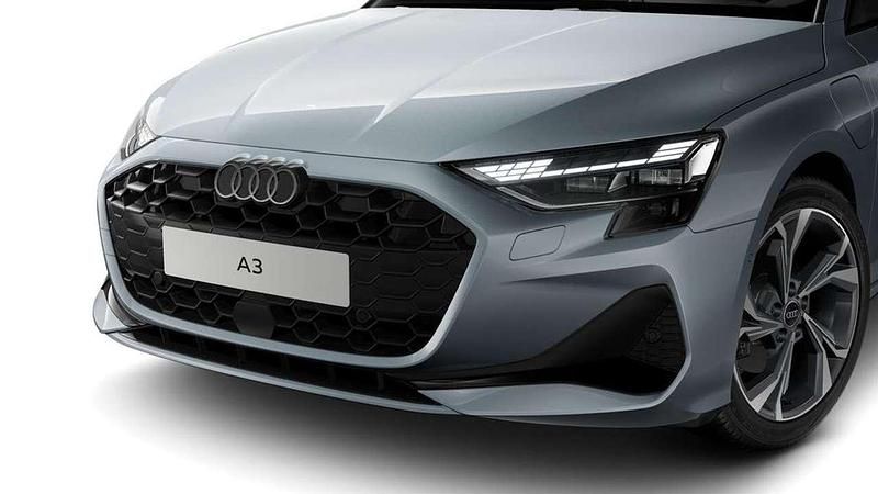 Nuova Audi A3 Advanced 204 CV (150 kW) 2025 Grigio freccia perla Berlina