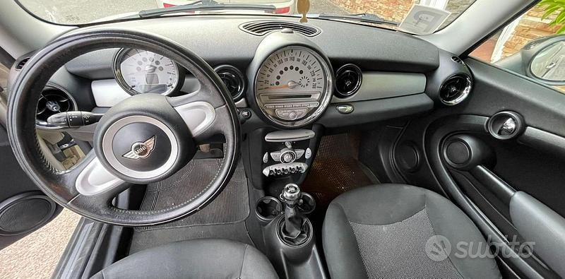 Usata Mini ONE 75 CV (55 kW) 2009 Utilitaria