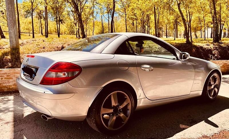 Usata Mercedes SLK200 163 CV (119 kW) 2004 Argento Cabrio