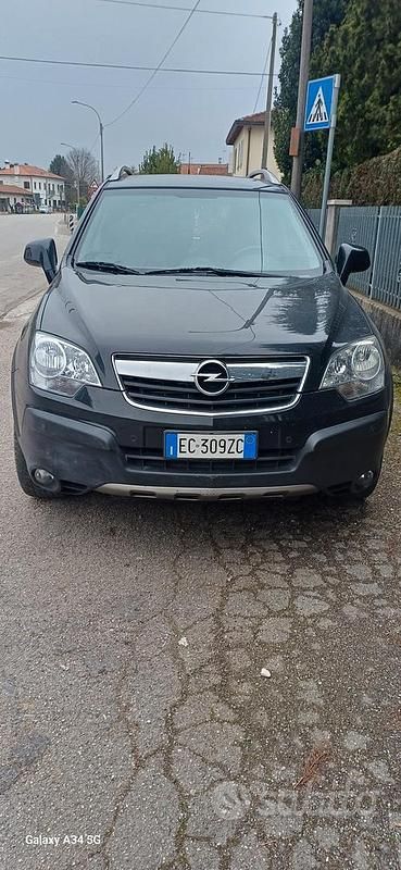 Usata Opel Antara 150 CV (110 kW) 2010 Nero SUV