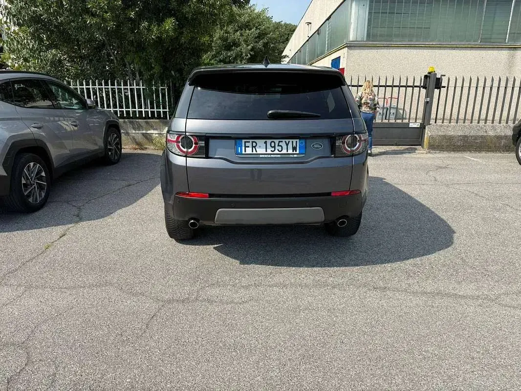 Usata Land Rover Discovery Sport SE 150 CV (110 kW) 2018 Grigio SUV