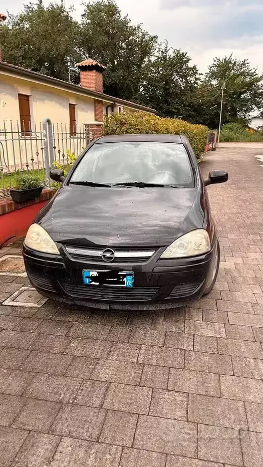 Usata Opel Corsa 60 CV (44 kW) 2005 Nero Utilitaria