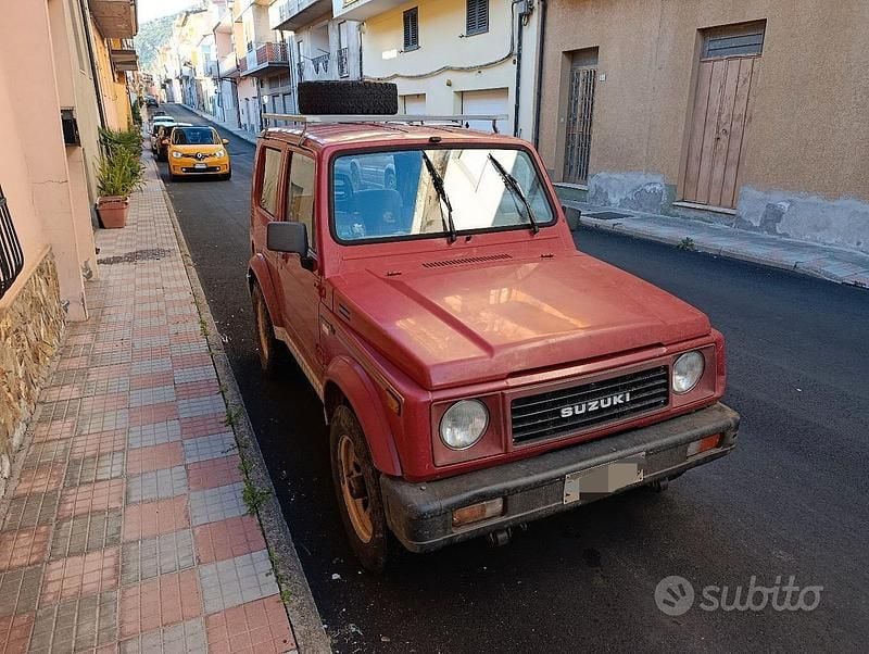 Usata Suzuki Samurai 1990 Rosso SUV
