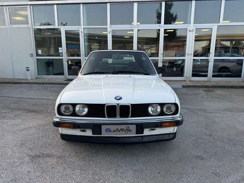 Usata BMW 320 Cabriolet 129 CV (94 kW) 1992 Bianco Cabrio