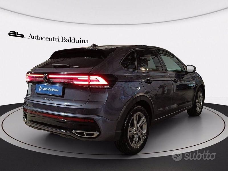 Usata VW Taigo R-line 110 CV (80 kW) 2023 Smoky grey metalizzato SUV