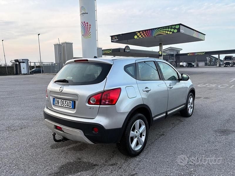 Usata Nissan Qashqai 140 CV (102 kW) 2009 Grigio SUV