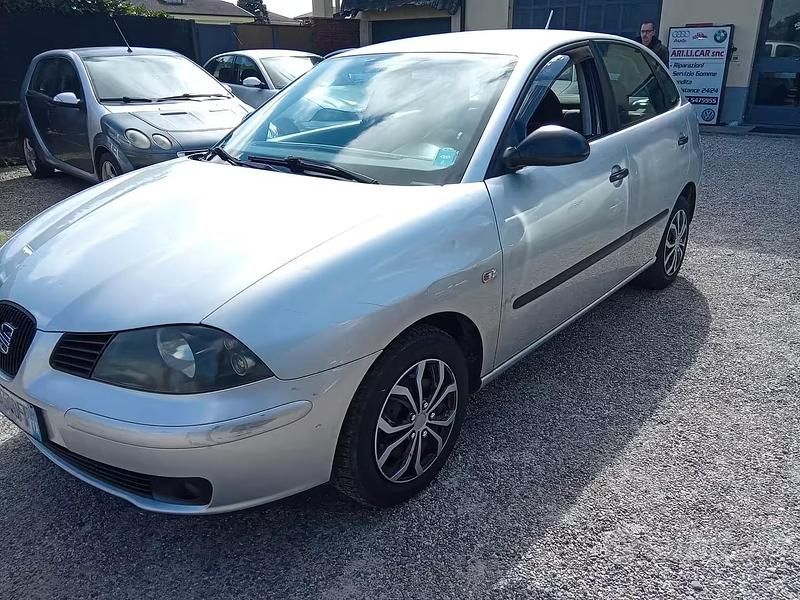 Usata Seat Ibiza 2003 Grigio Utilitaria