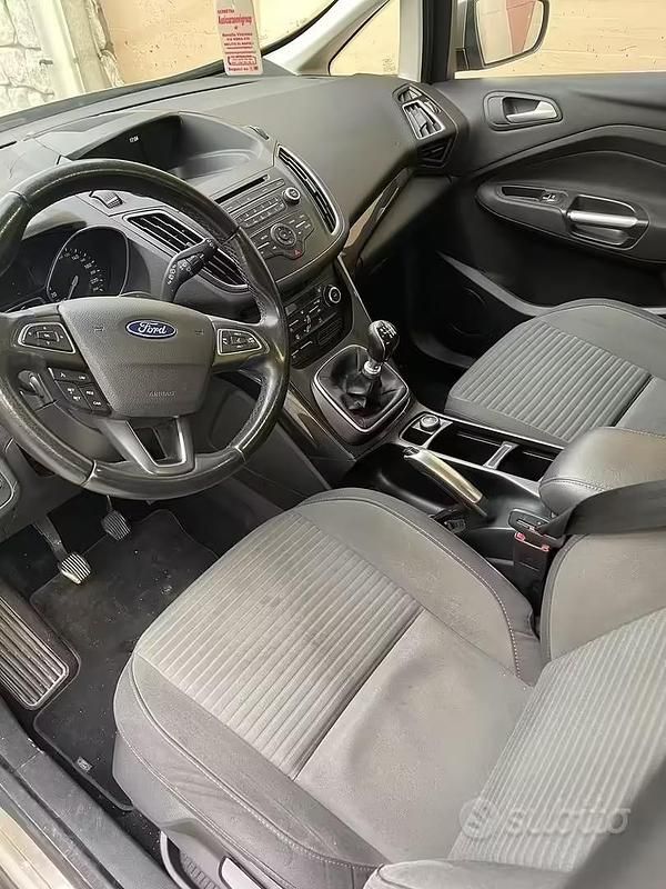 Usata Ford C-MAX 105 CV (77 kW) 2016 Grigio Monovolume