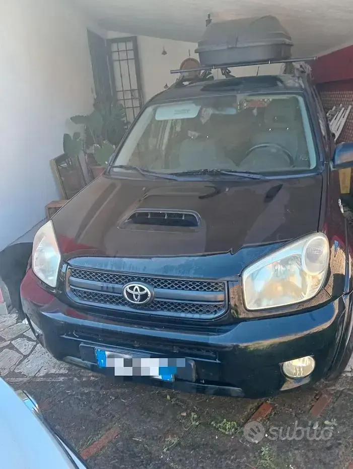 Usata Toyota RAV4 116 CV (85 kW) 2005 SUV