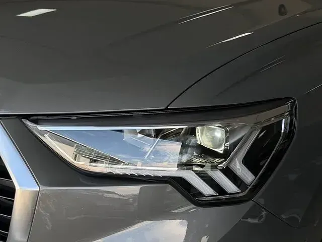 Usata Audi Q3 S-Line 150 CV (110 kW) 2023 Grigio chronos SUV