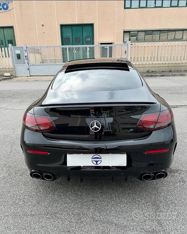 Usata Mercedes C300 Premium Plus 245 CV (180 kW) 2016 Nero Coupé