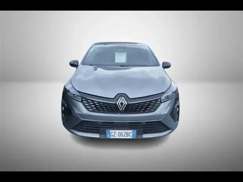 Usata Renault Clio Techno 2025 Grigio chiaro Utilitaria