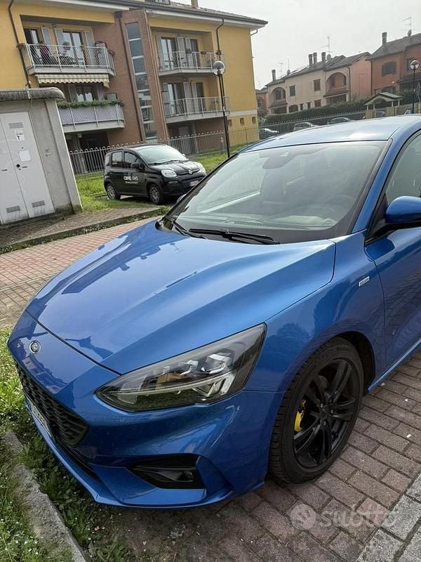 Usata Ford Focus ST-Line 125 CV (91 kW) 2018 Blu Berlina