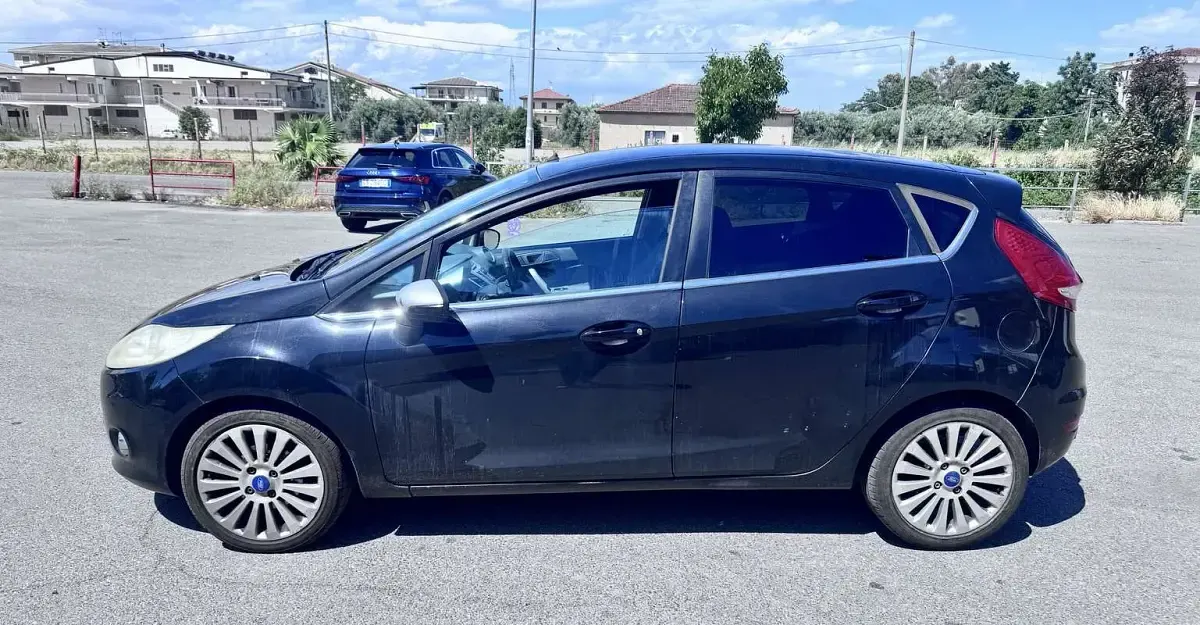 Usata Ford Fiesta Titanium 90 CV (66 kW) 2009 Nero Berlina
