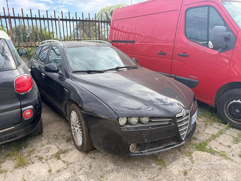 Usata Alfa Romeo 159 150 CV (110 kW) 2006 Nero Station wagon
