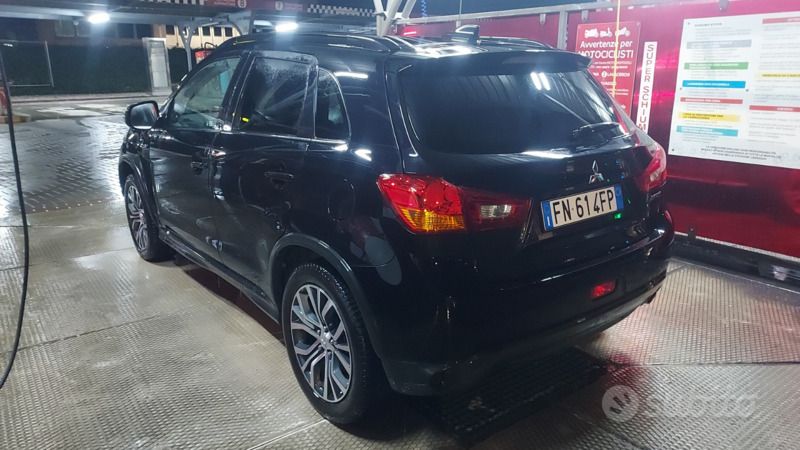 Usata Mitsubishi ASX Instyle 114 CV (83 kW) 2018 Nero SUV