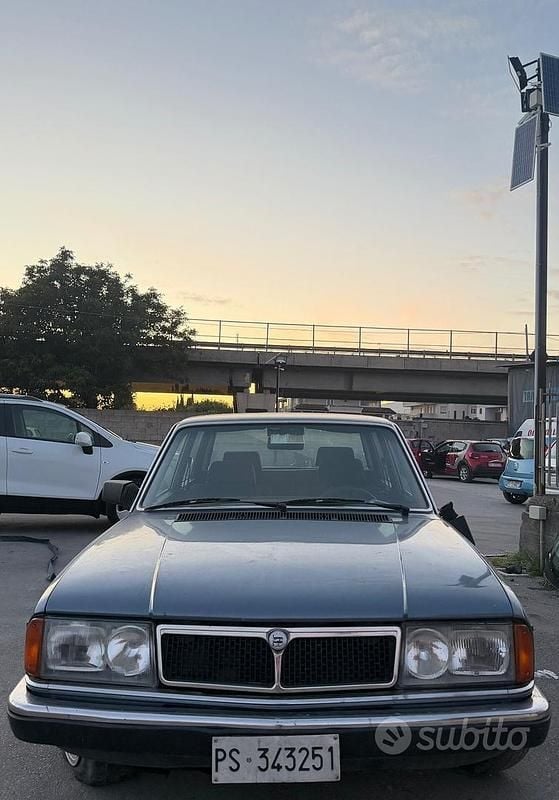 Usata Lancia Beta 121 CV (88 kW) 1988 Grigio Berlina