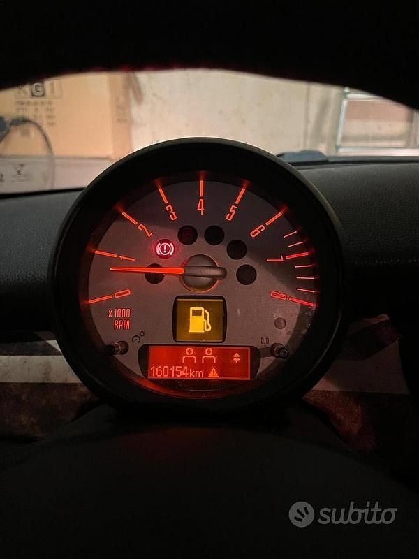 Usata Mini Cooper 97 CV (71 kW) 2012 Beige Utilitaria