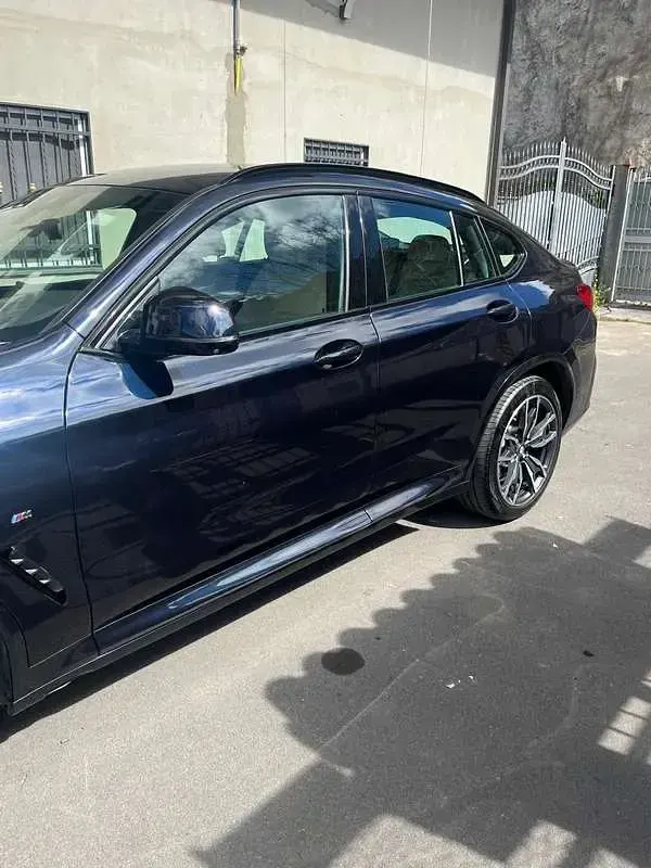 Usata BMW X4 M Sport 190 CV (139 kW) 2023 Blu/azzurro SUV