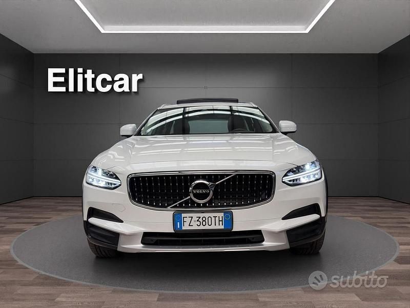 Usata Volvo V90 CC Pro 235 CV (172 kW) 2020 Bianco Station wagon